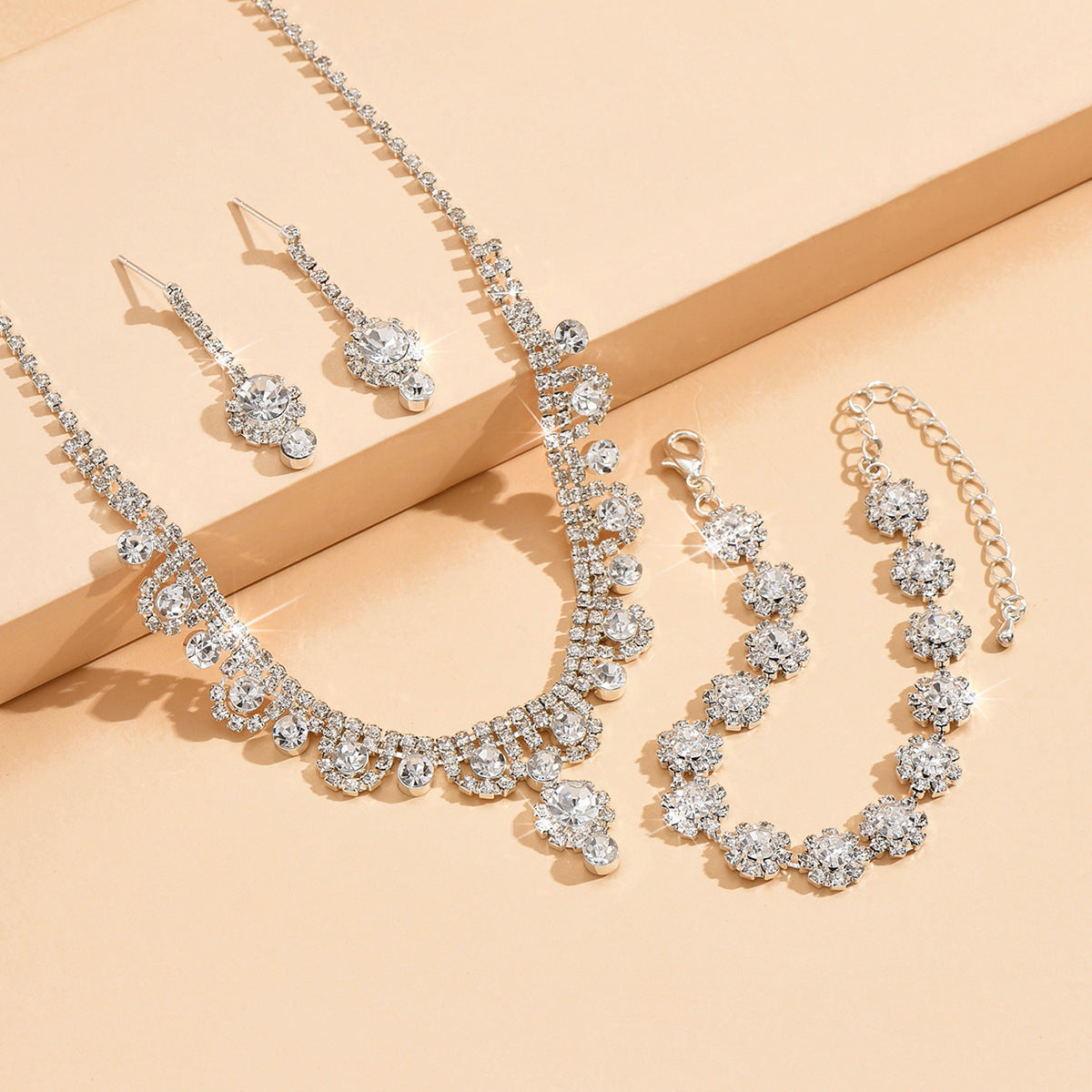 Premium Water Diamond Jewelry Set for Women – Luxury Necklace & Earrings Set